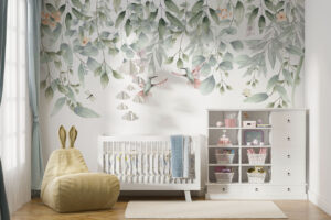 Babykamer behang met zachte eucalyptusbladeren en sierlijke kolibries - Natuur melodie