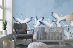 Kraanvogel behang voor babykamer met vliegende vogels tegen een blauwe lucht - Vleugelslag